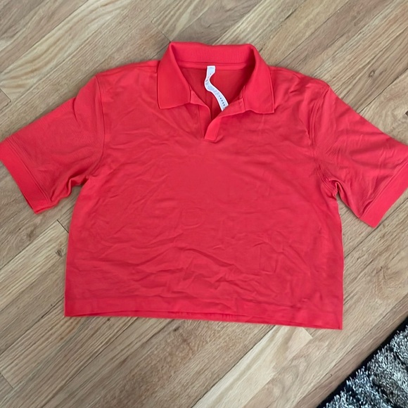 lululemon athletica Tops - Lululemon Red SS top -size 8